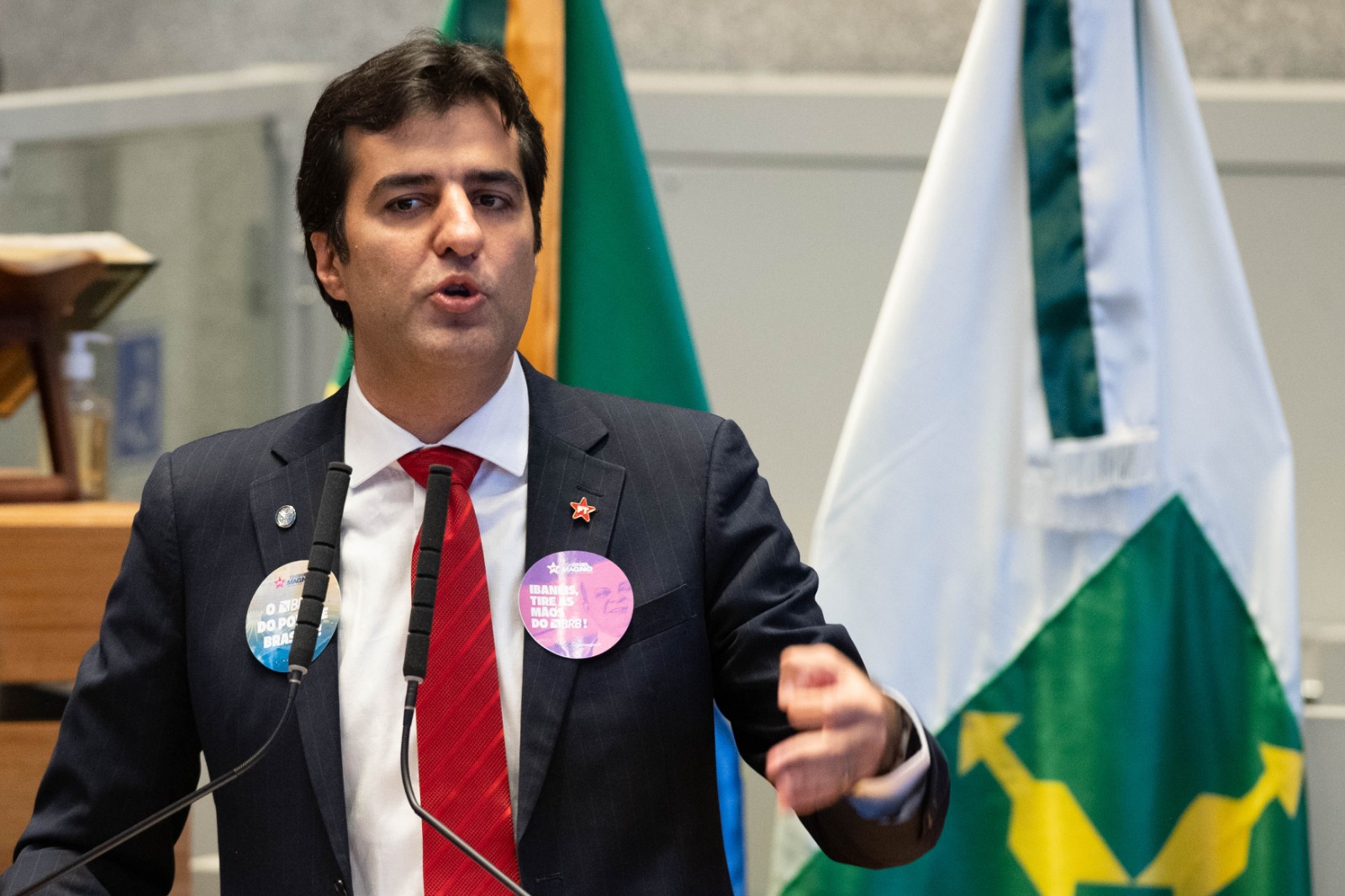 Deputado aciona TCDF e pede liminar contra corte de recursos nas escolas públicas do DF